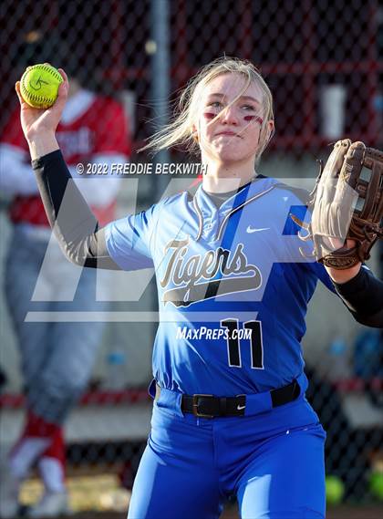 Thumbnail 1 in Gunter @ Pottsboro photogallery.