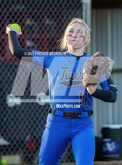 Thumbnail 3 in Gunter @ Pottsboro photogallery.