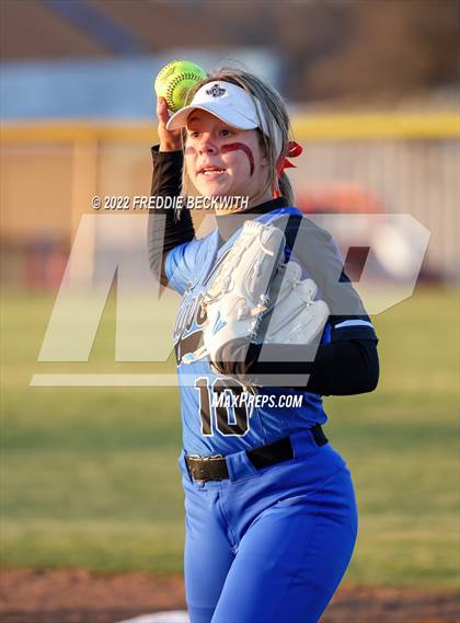 Thumbnail 1 in Gunter @ Pottsboro photogallery.