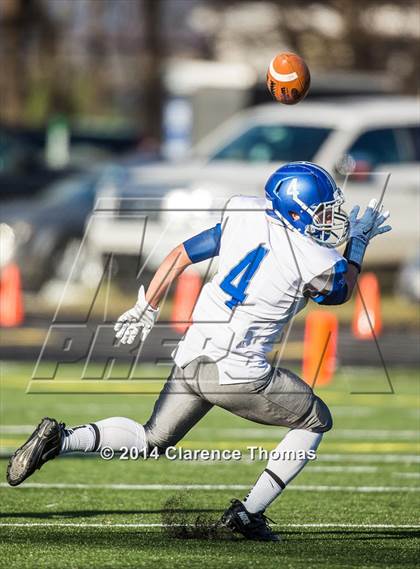 Thumbnail 3 in York @ Loudoun Valley (VHSL 3A East Quarterfinal) photogallery.