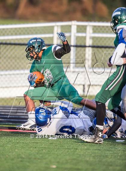 Thumbnail 2 in York @ Loudoun Valley (VHSL 3A East Quarterfinal) photogallery.