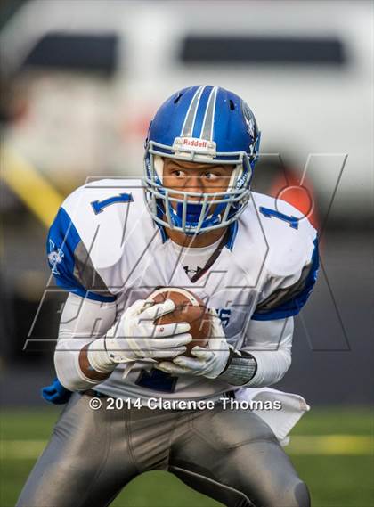 Thumbnail 2 in York @ Loudoun Valley (VHSL 3A East Quarterfinal) photogallery.