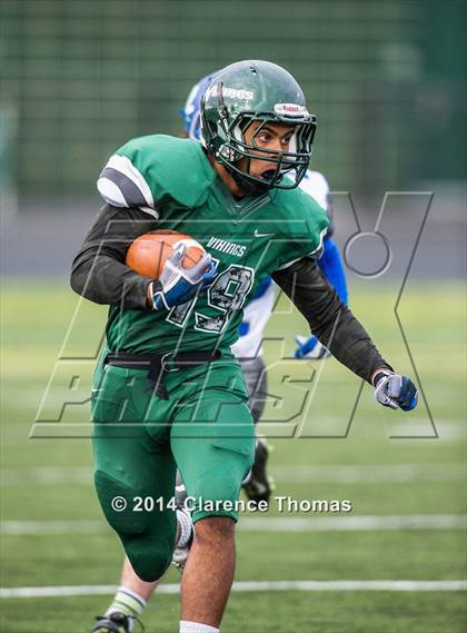 Thumbnail 1 in York @ Loudoun Valley (VHSL 3A East Quarterfinal) photogallery.