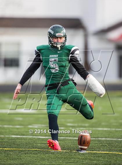 Thumbnail 1 in York @ Loudoun Valley (VHSL 3A East Quarterfinal) photogallery.