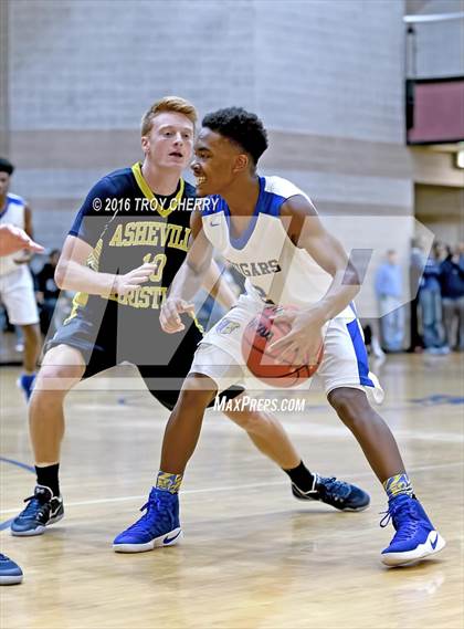Thumbnail 2 in Carmel Christian vs Asheville Christian photogallery.