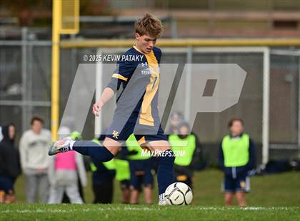 Thumbnail 3 in Northwestern Regional @ Haddam-Killingworth (CIAC Class S Qtr Final) photogallery.