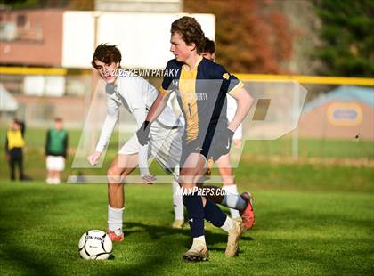 Thumbnail 2 in Northwestern Regional @ Haddam-Killingworth (CIAC Class S Qtr Final) photogallery.