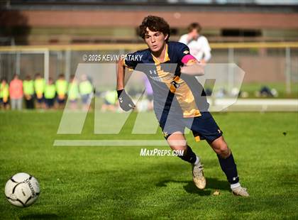 Thumbnail 3 in Northwestern Regional @ Haddam-Killingworth (CIAC Class S Qtr Final) photogallery.
