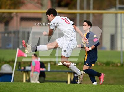 Thumbnail 3 in Northwestern Regional @ Haddam-Killingworth (CIAC Class S Qtr Final) photogallery.