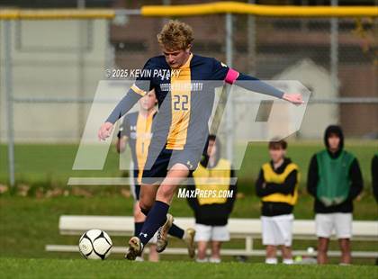 Thumbnail 3 in Northwestern Regional @ Haddam-Killingworth (CIAC Class S Qtr Final) photogallery.