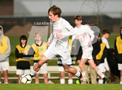 Thumbnail 3 in Northwestern Regional @ Haddam-Killingworth (CIAC Class S Qtr Final) photogallery.