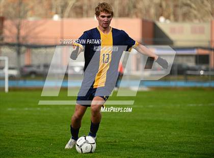 Thumbnail 3 in Northwestern Regional @ Haddam-Killingworth (CIAC Class S Qtr Final) photogallery.