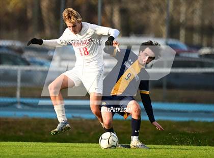 Thumbnail 3 in Northwestern Regional @ Haddam-Killingworth (CIAC Class S Qtr Final) photogallery.