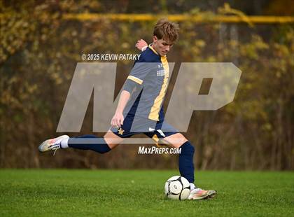 Thumbnail 3 in Northwestern Regional @ Haddam-Killingworth (CIAC Class S Qtr Final) photogallery.