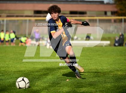 Thumbnail 2 in Northwestern Regional @ Haddam-Killingworth (CIAC Class S Qtr Final) photogallery.