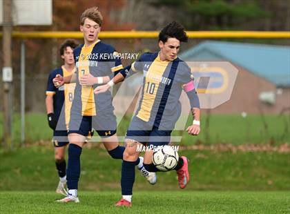 Thumbnail 1 in Northwestern Regional @ Haddam-Killingworth (CIAC Class S Qtr Final) photogallery.