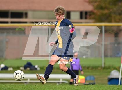 Thumbnail 2 in Northwestern Regional @ Haddam-Killingworth (CIAC Class S Qtr Final) photogallery.