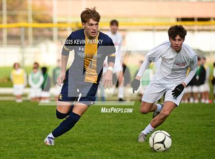 Thumbnail 3 in Northwestern Regional @ Haddam-Killingworth (CIAC Class S Qtr Final) photogallery.