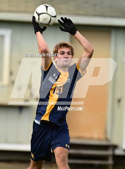 Thumbnail 3 in Northwestern Regional @ Haddam-Killingworth (CIAC Class S Qtr Final) photogallery.