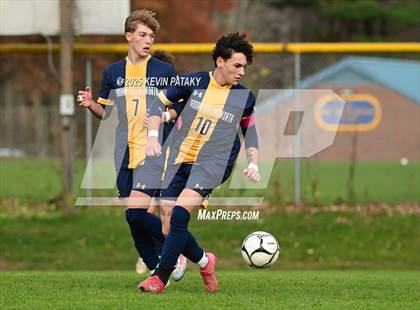Thumbnail 2 in Northwestern Regional @ Haddam-Killingworth (CIAC Class S Qtr Final) photogallery.