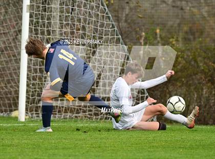 Thumbnail 3 in Northwestern Regional @ Haddam-Killingworth (CIAC Class S Qtr Final) photogallery.