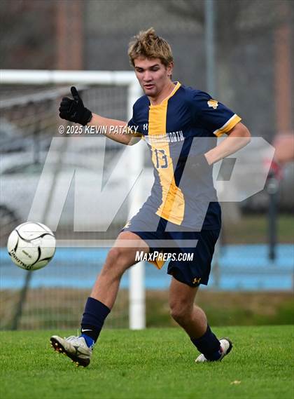 Thumbnail 2 in Northwestern Regional @ Haddam-Killingworth (CIAC Class S Qtr Final) photogallery.