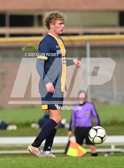 Thumbnail 3 in Northwestern Regional @ Haddam-Killingworth (CIAC Class S Qtr Final) photogallery.