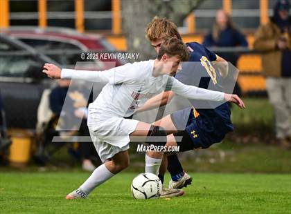 Thumbnail 3 in Northwestern Regional @ Haddam-Killingworth (CIAC Class S Qtr Final) photogallery.