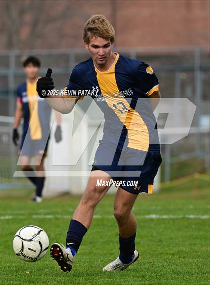 Thumbnail 3 in Northwestern Regional @ Haddam-Killingworth (CIAC Class S Qtr Final) photogallery.