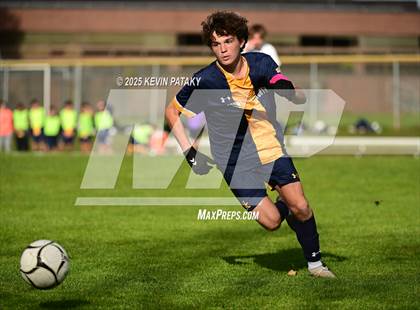 Thumbnail 2 in Northwestern Regional @ Haddam-Killingworth (CIAC Class S Qtr Final) photogallery.