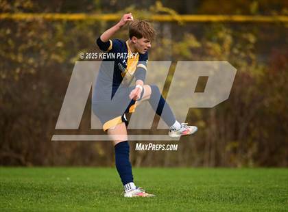 Thumbnail 3 in Northwestern Regional @ Haddam-Killingworth (CIAC Class S Qtr Final) photogallery.