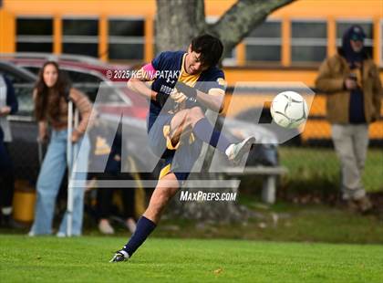 Thumbnail 1 in Northwestern Regional @ Haddam-Killingworth (CIAC Class S Qtr Final) photogallery.