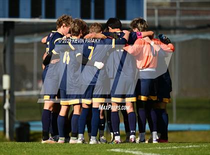 Thumbnail 2 in Northwestern Regional @ Haddam-Killingworth (CIAC Class S Qtr Final) photogallery.