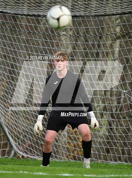 Thumbnail 2 in Northwestern Regional @ Haddam-Killingworth (CIAC Class S Qtr Final) photogallery.