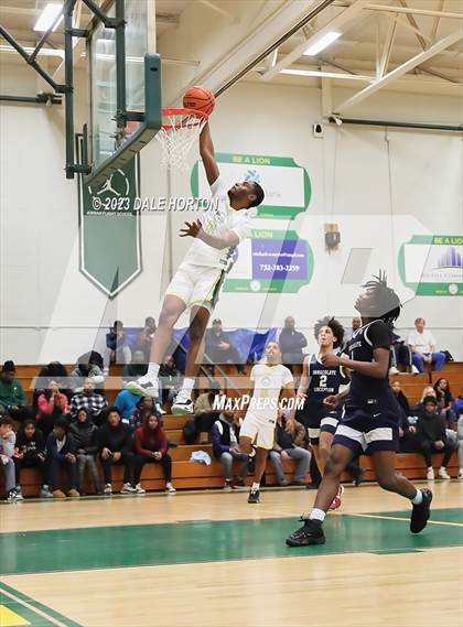 Thumbnail 2 in Immaculate Conception @ Roselle Catholic photogallery.
