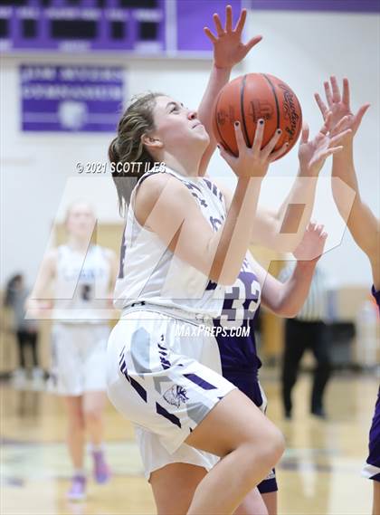 Thumbnail 3 in Miller @ Logan photogallery.