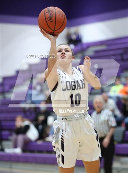 Thumbnail 3 in Miller @ Logan photogallery.