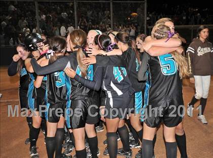 Thumbnail 2 in Santiago vs. Canyon (CIF SS D1 Final) photogallery.