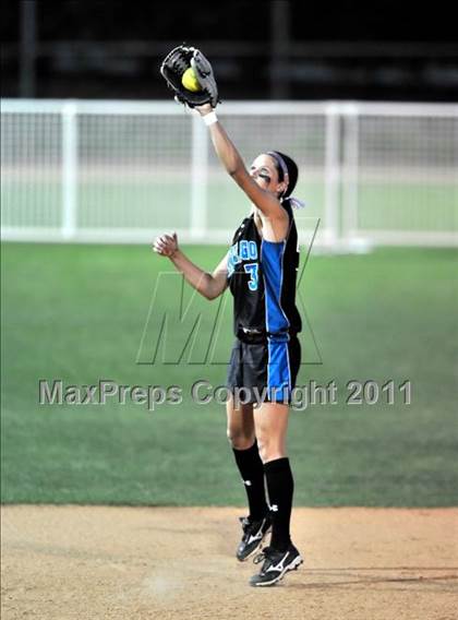 Thumbnail 2 in Santiago vs. Canyon (CIF SS D1 Final) photogallery.