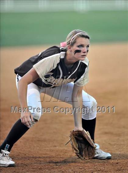 Thumbnail 3 in Santiago vs. Canyon (CIF SS D1 Final) photogallery.
