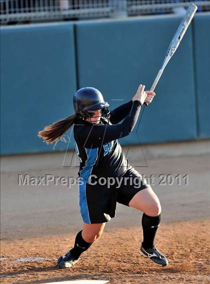Thumbnail 2 in Santiago vs. Canyon (CIF SS D1 Final) photogallery.