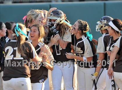 Thumbnail 2 in Santiago vs. Canyon (CIF SS D1 Final) photogallery.