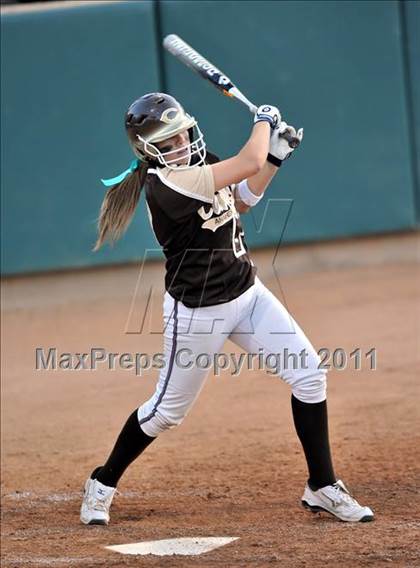 Thumbnail 2 in Santiago vs. Canyon (CIF SS D1 Final) photogallery.