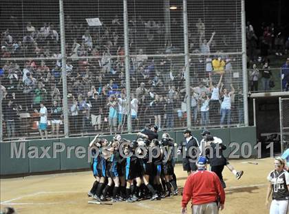 Thumbnail 3 in Santiago vs. Canyon (CIF SS D1 Final) photogallery.