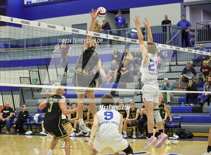 Thumbnail 1 in Lone Peak @ Pleasant Grove photogallery.