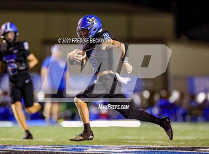 Thumbnail 3 in Brock @ Gunter photogallery.