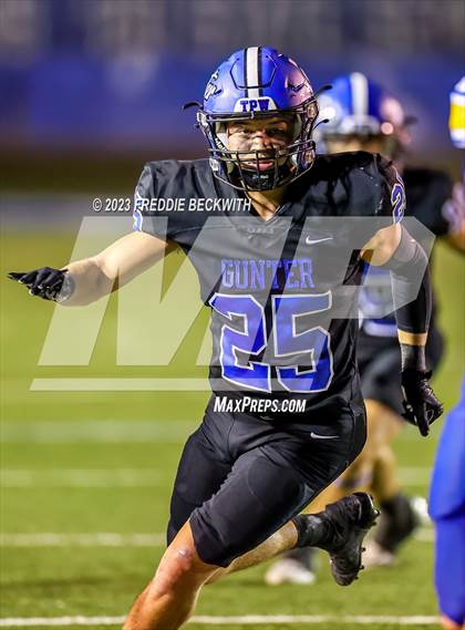 Thumbnail 3 in Brock @ Gunter photogallery.
