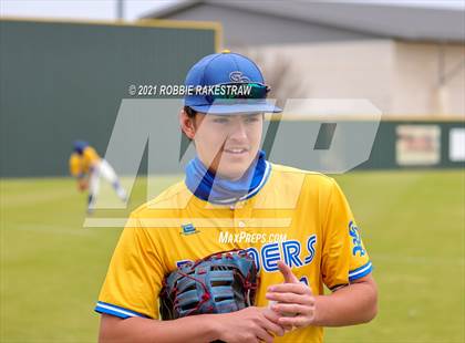 Thumbnail 1 in Sunnyvale vs Wills Point photogallery.