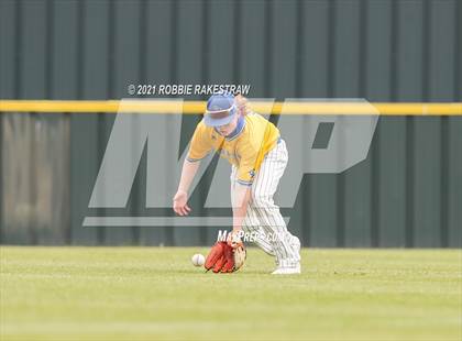 Thumbnail 1 in Sunnyvale vs Wills Point photogallery.