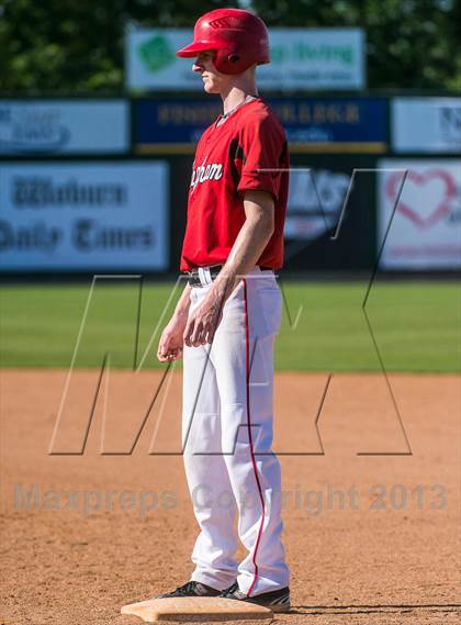 Thumbnail 3 in Auburn vs. Hingham (MIAA Division 2 Final) photogallery.